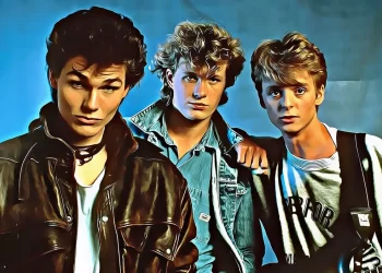 A-ha band members Morten Harket, Magne Furuholmen, and Paul Waaktaar-Savoy posing together in an 80s-style portrait.